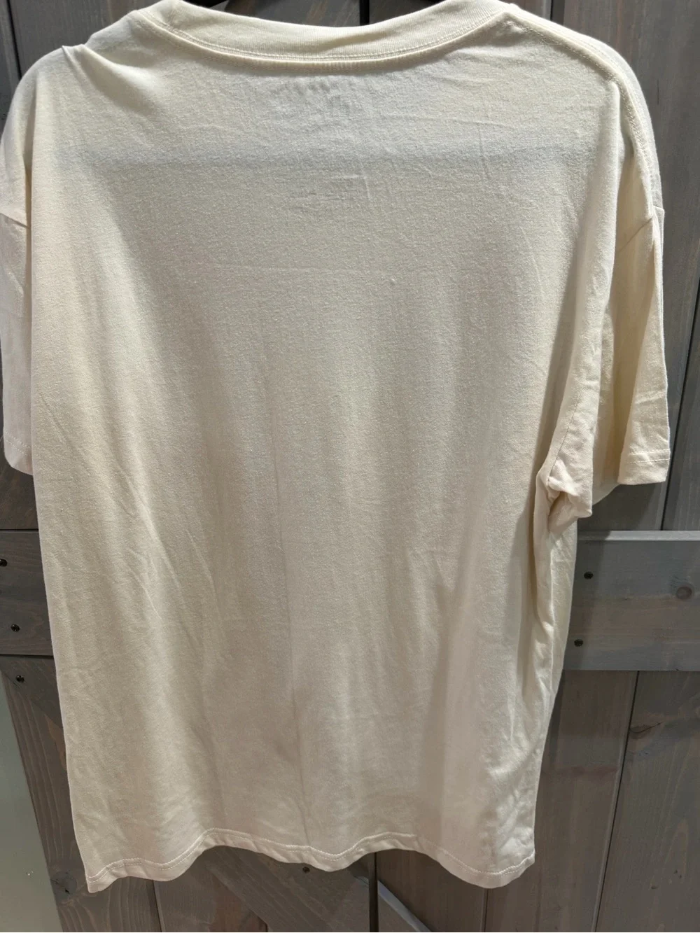 ME87 Men’s Large Montana Wolves Graphic T-Shirt Cream NWT